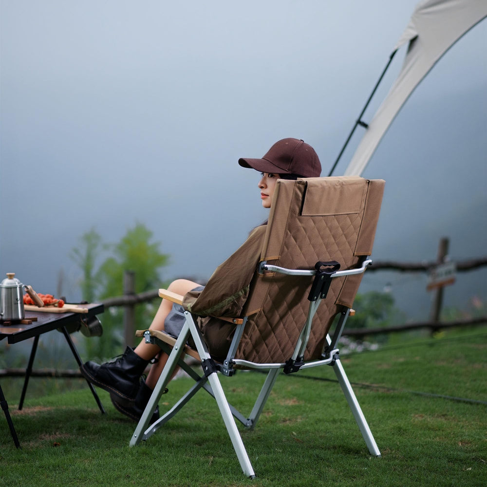 ARURU 600D Oxford fabric seat resists tearing for durable outdoor lounging.