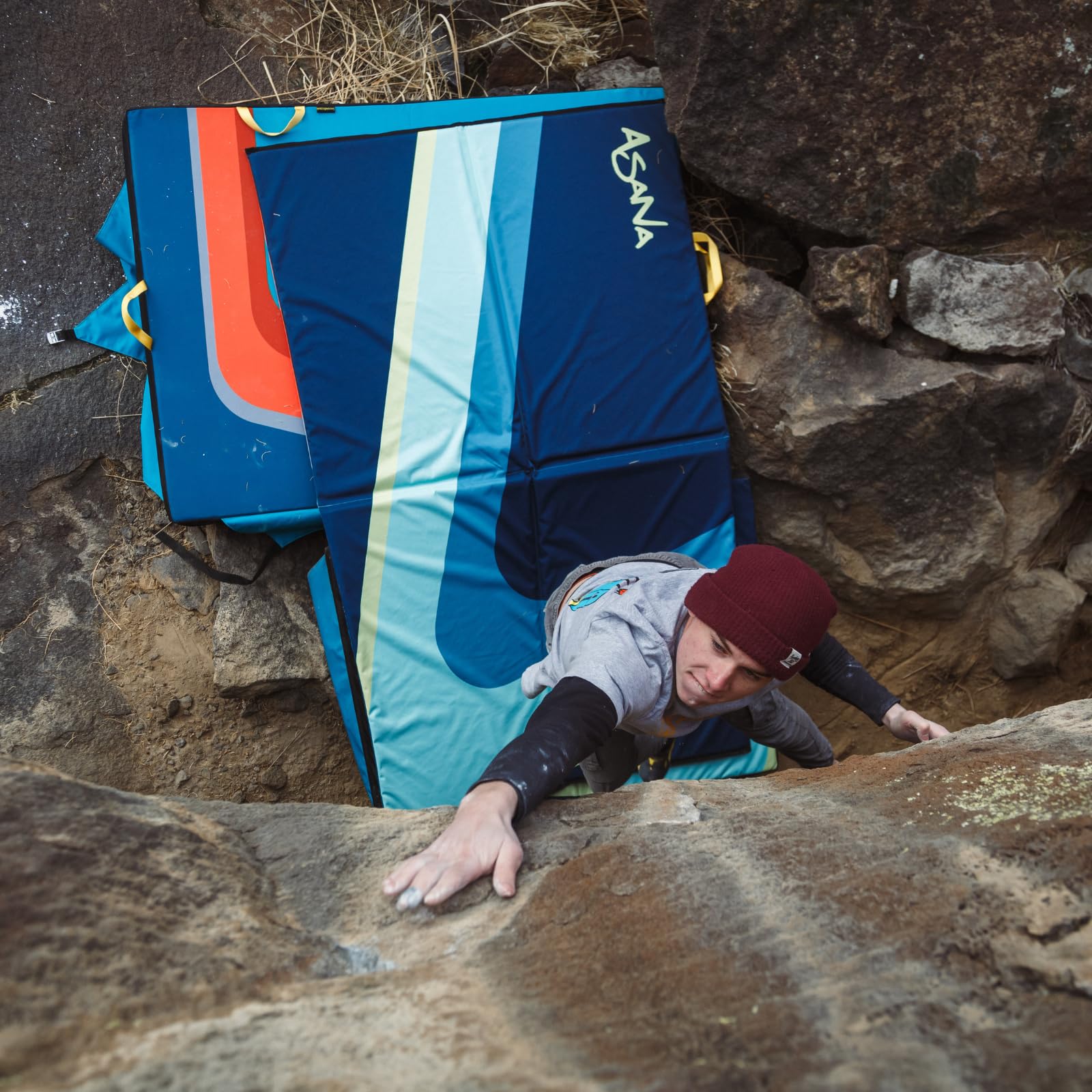 Asana VersaPad travel-friendly lightweight design travels easily