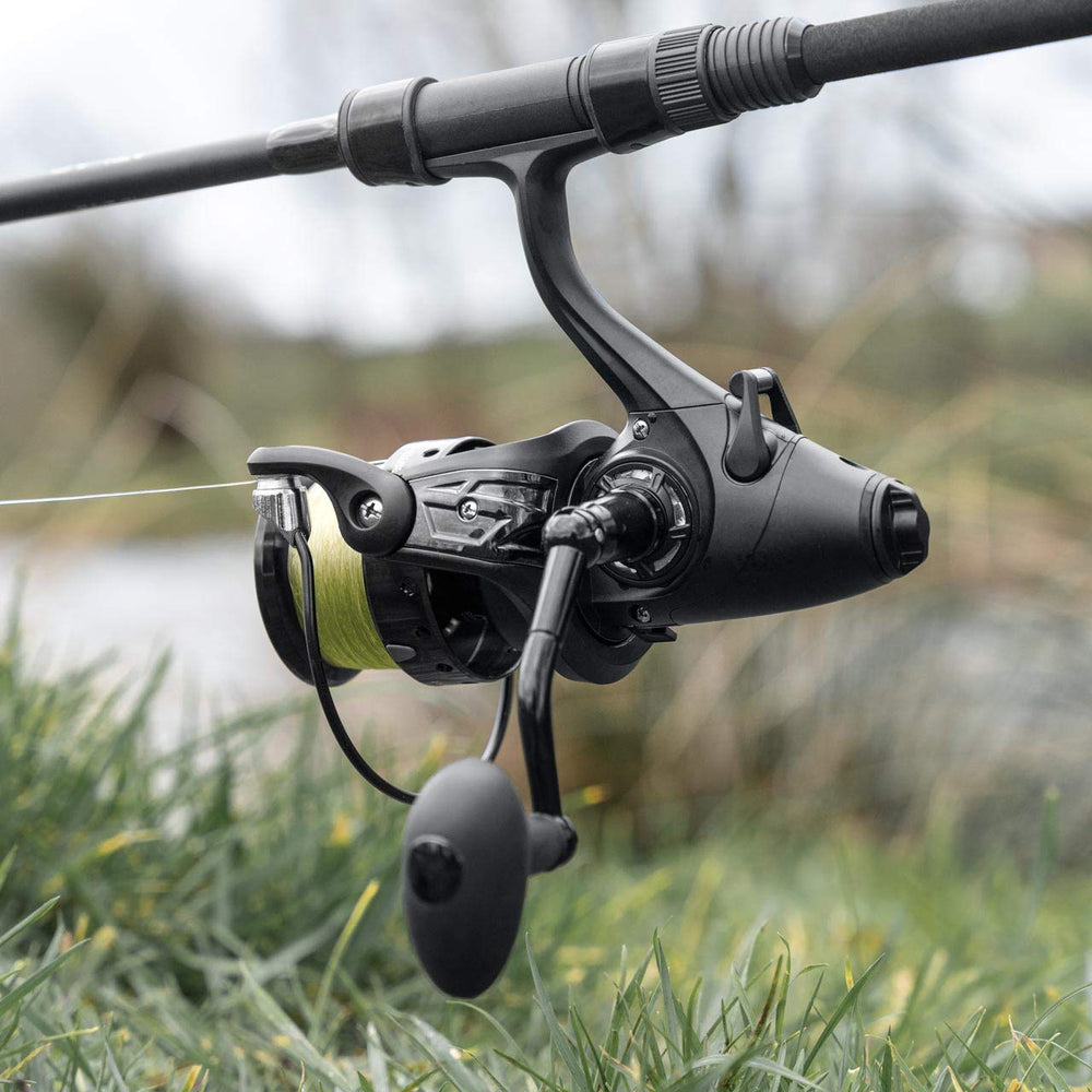 ATLAS Baitrunner Reel 6000 front and double drag versatility.