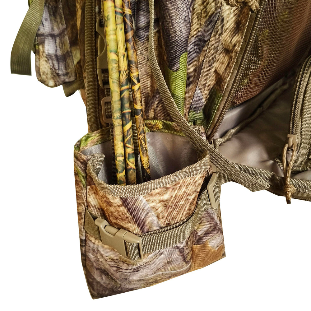 AUSCAMOTEK Bow Hunting Backpack padded straps and harness support distribute weight evenly.