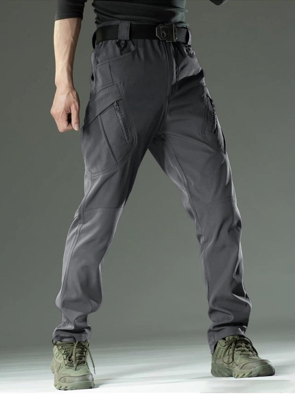 AUTIWITUA lightweight and flexible pants ideal for travel and outdoor activities.