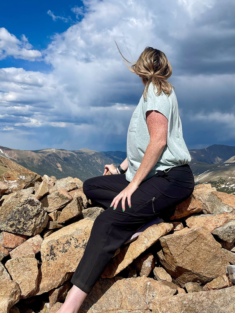 Avalanche women's ripstop pant driftwood side pocket secures small essentials while on the move