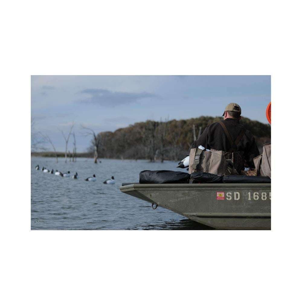 Avery 48-count gang clip pack supports large open-water decoy spreads.