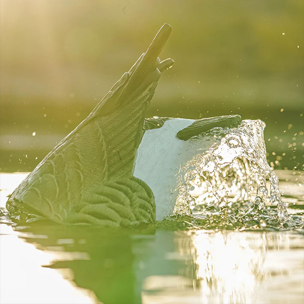 Avery GHG Finisher Spitter promotes stronger attraction within your decoy spread