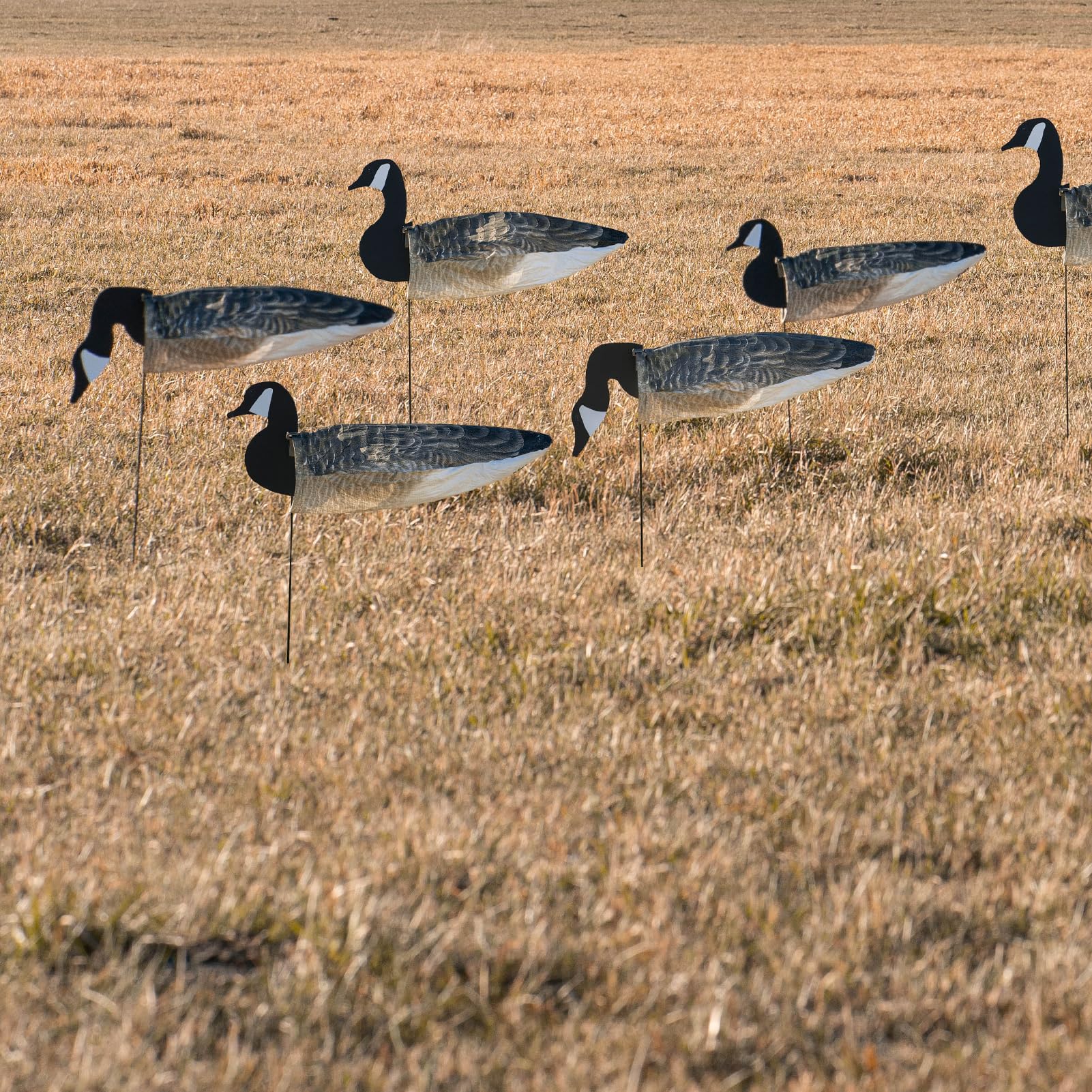 Avery GHG windsock with matte finish reduces glare during daylight hunts.