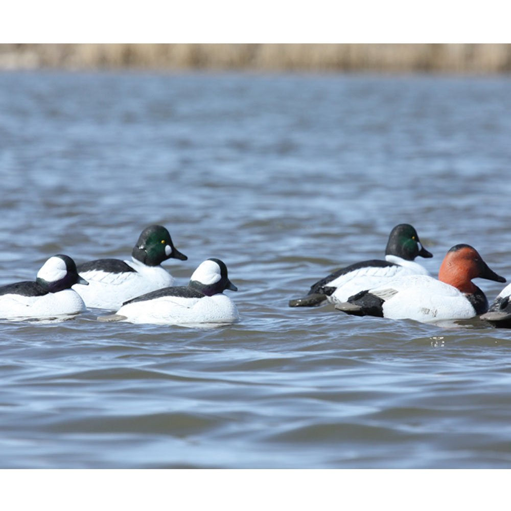 Avery Greenhead Gear diver duck pack versatile in field with multiple positioning options.