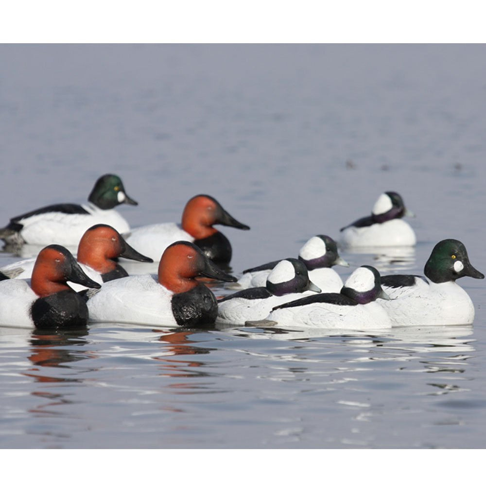 Avery Greenhead Gear duck decoys pack features lifelike poses to attract attention.