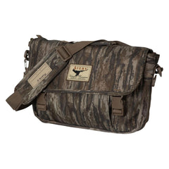 Avery Guide's Bag expandable front pocket enabling quick gear access in the field.