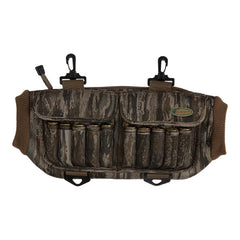 Avery Neoprene Handwarmer keeps hands warm and dry during cold-water hunts
