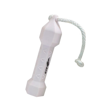 Avery PerfectHold bumper’s hex grip encourages soft mouth contact during training.