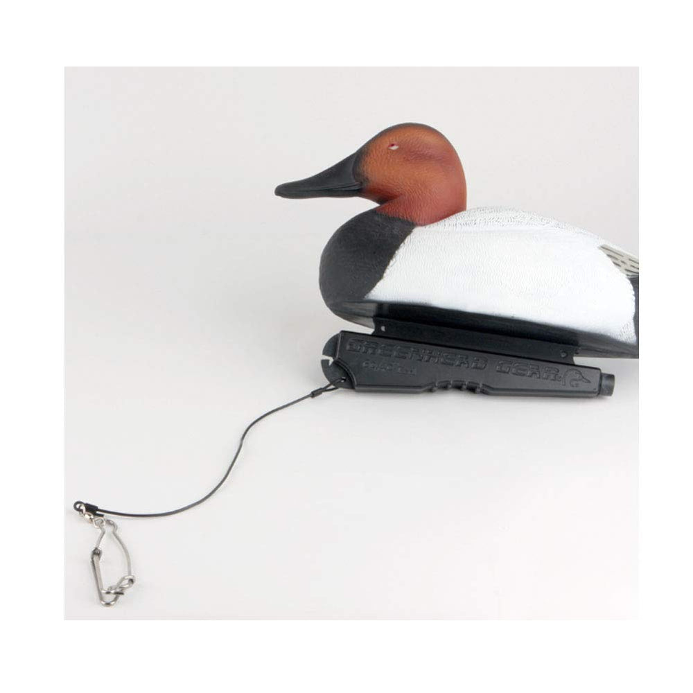 Avery Quicksnap secure line clasp maintains grip in rough water.