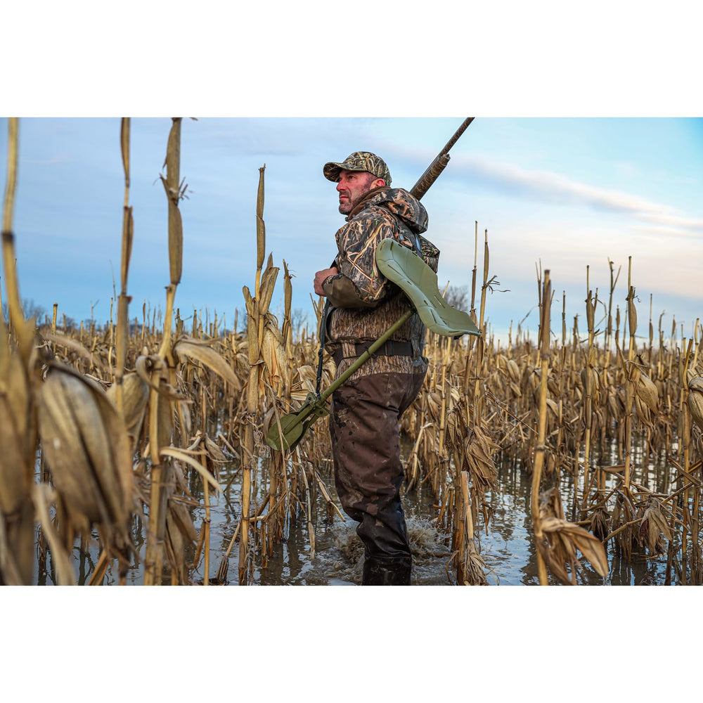 Avian-X Ergo Ultimate Marsh Seat rotates for scanning surroundings