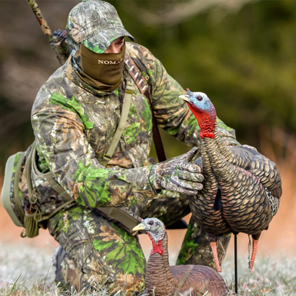 Avian-X HDR Jake carrying bag provides easy transport between hunts.