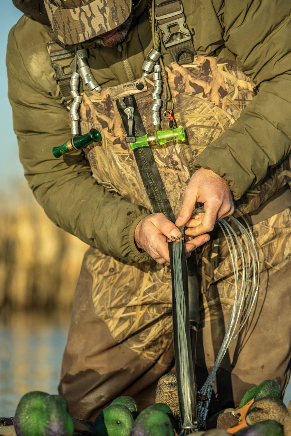 2-Way D-Ring on Avian-X anchor enables quick clipping.