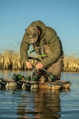 Tangle-free design by Avian-X Texas rig anchor reduces line snags.