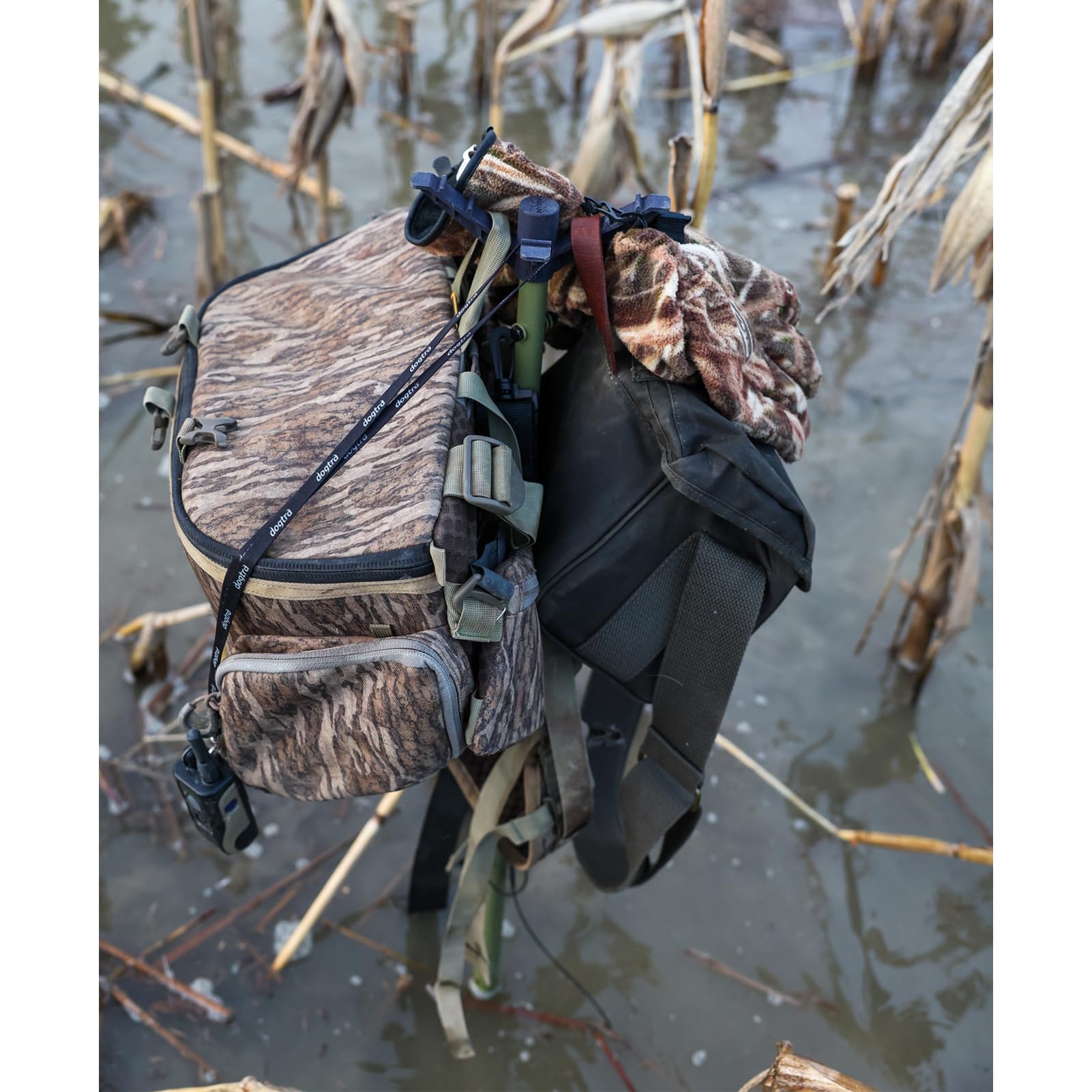 Avian-X Ultimate Gear Stick with DuckFoot base demonstrating stable footing.