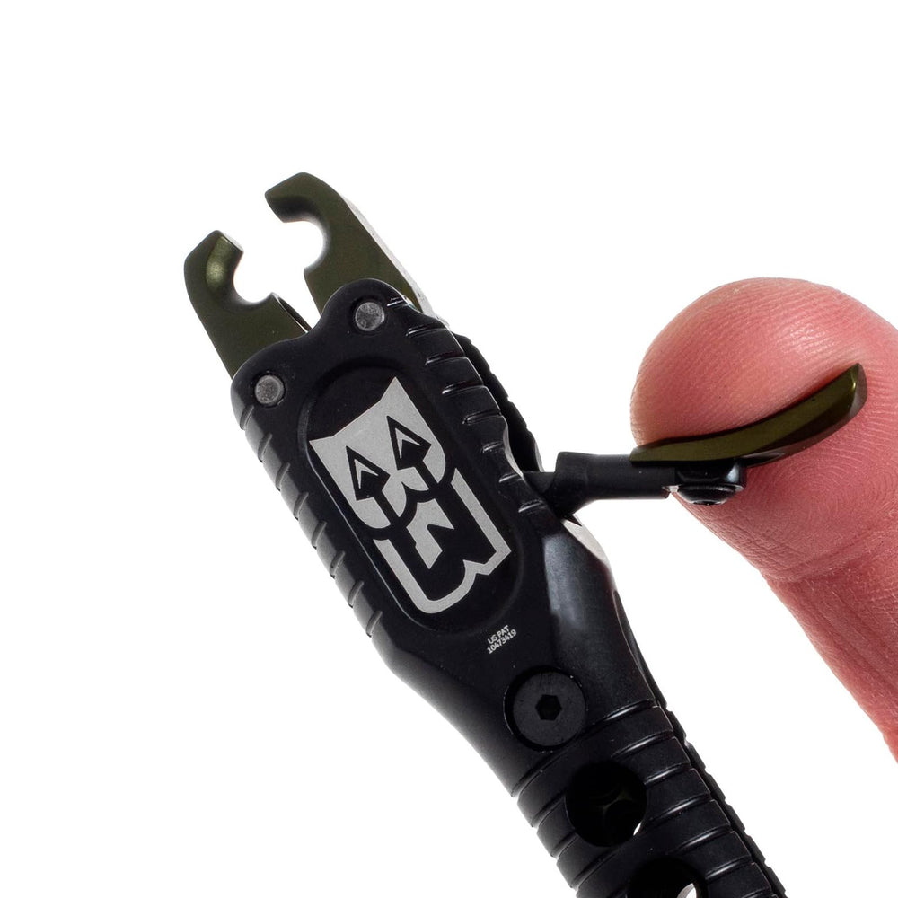 B3 Archery Clash compatibility with string loops and bowstrings adds shooting flexibility.
