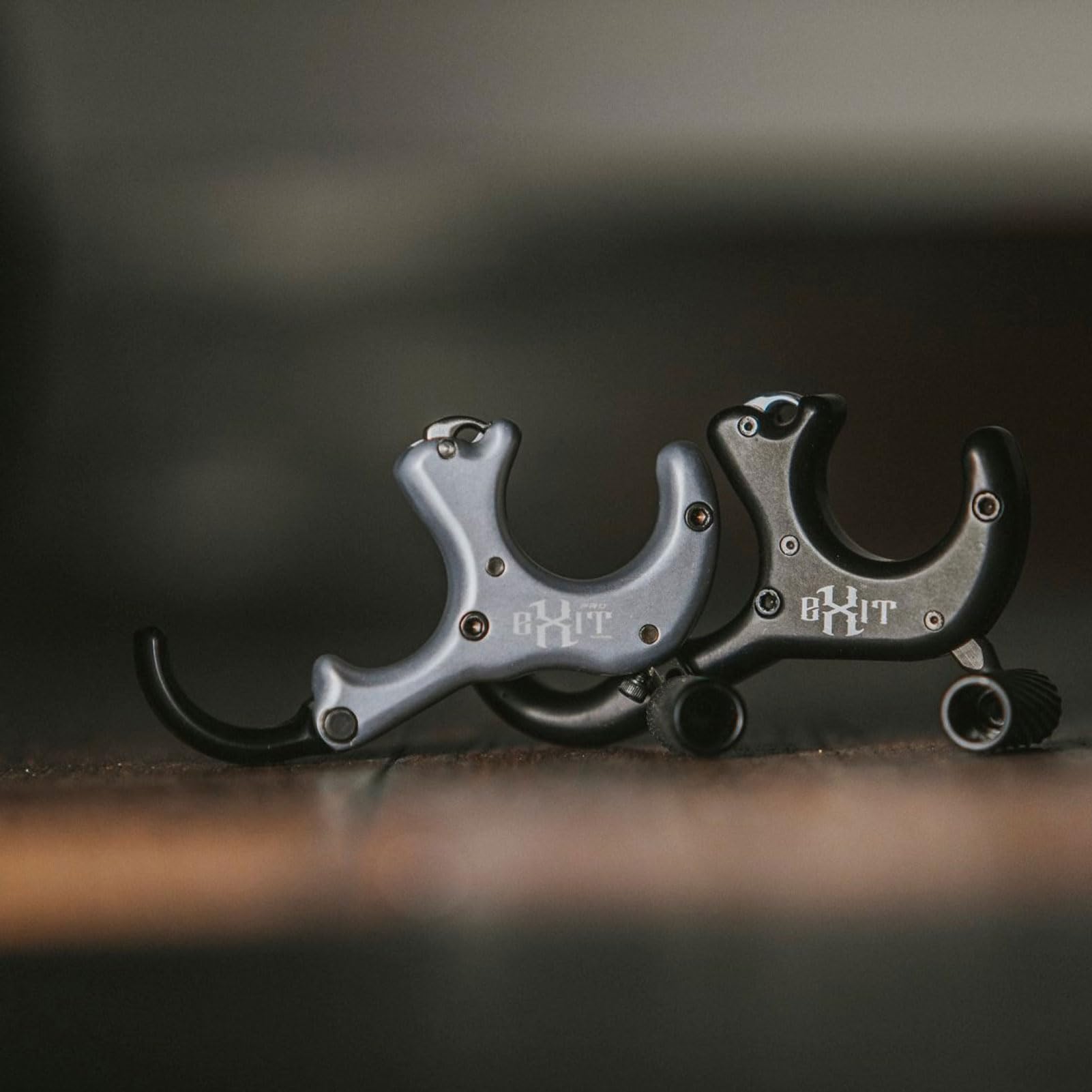 B3 Exit Pro Release Grey finger extensions add reach and fine control during use.