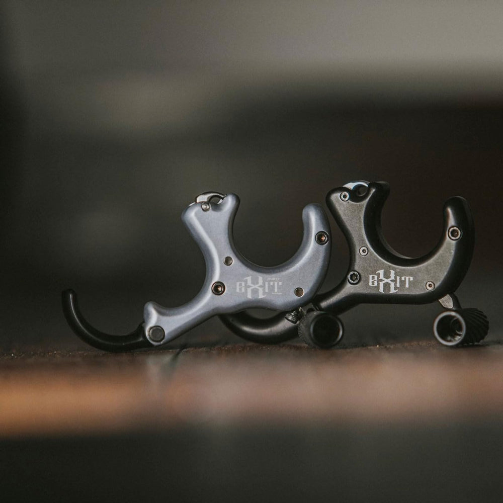 B3 Exit Pro Release Grey finger extensions add reach and fine control during use.
