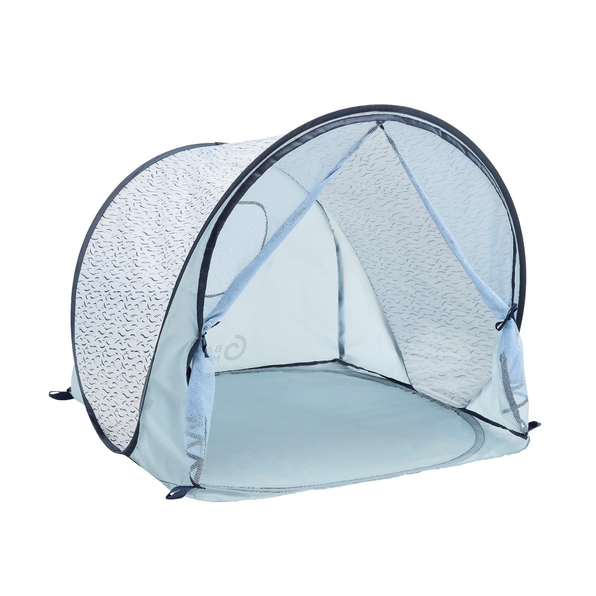 Babymoov anti-UV tent pop-up setup for quick shade on sunny days
