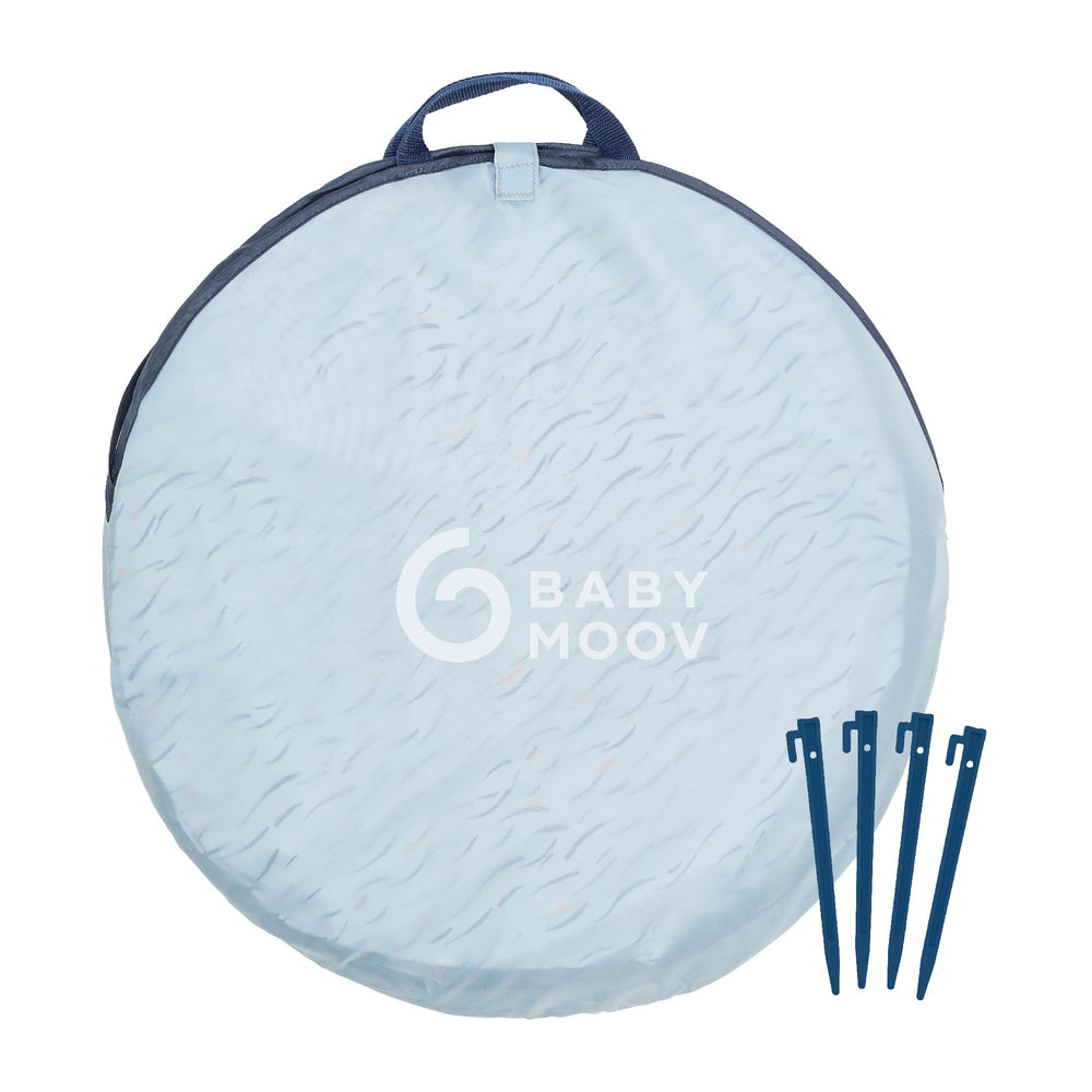 Sturdy pegs included for stable setup on sand or grass
