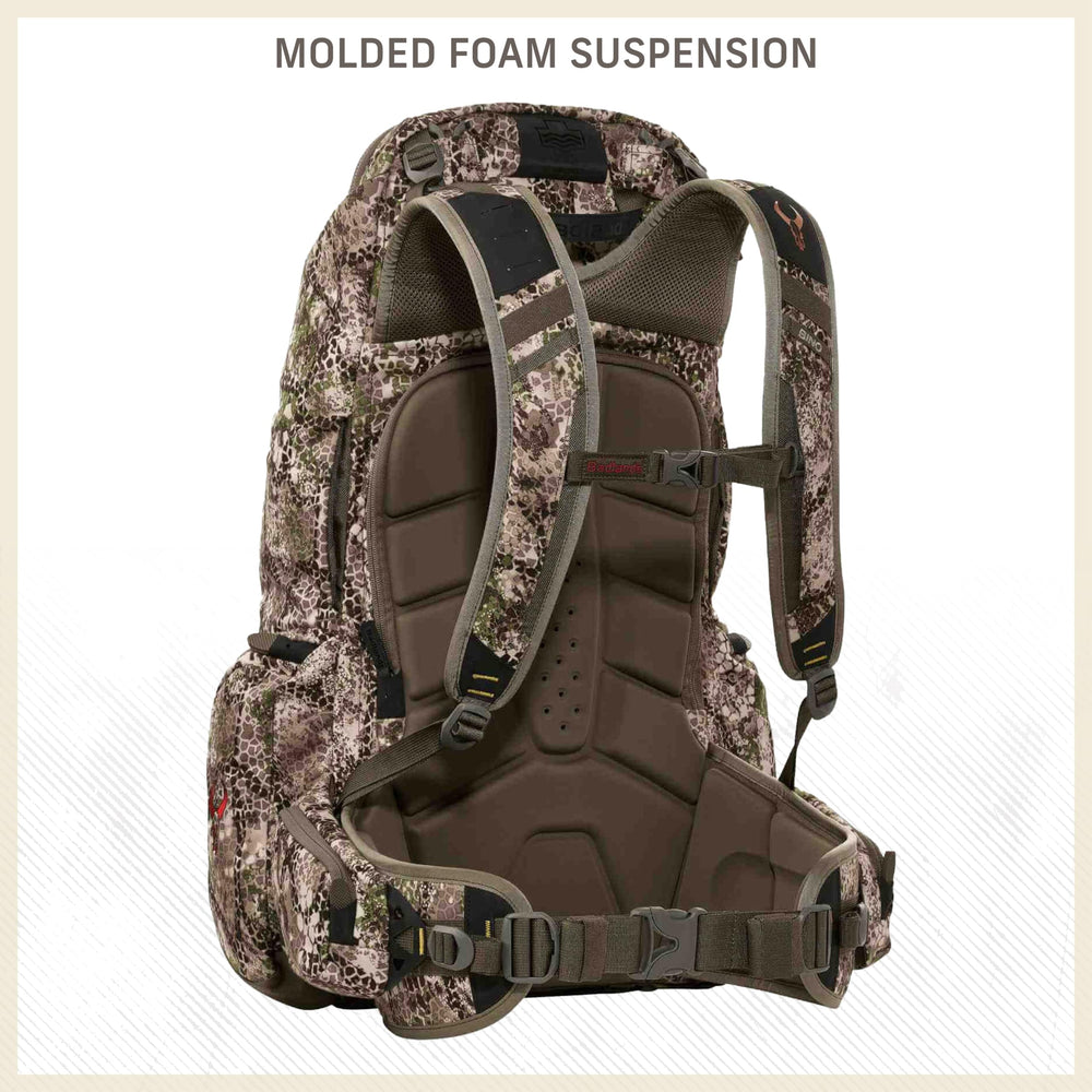 Badlands 2200 bino-connect-system keeps optics easily accessible and balanced.
