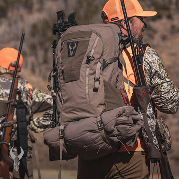 Badlands MRK 2 Pack Bino Connect compatibility for binoculars on the move.