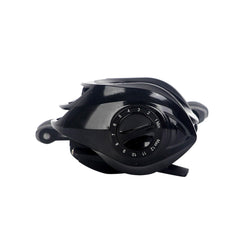 Internal bearings and gears of the baitcasting reel