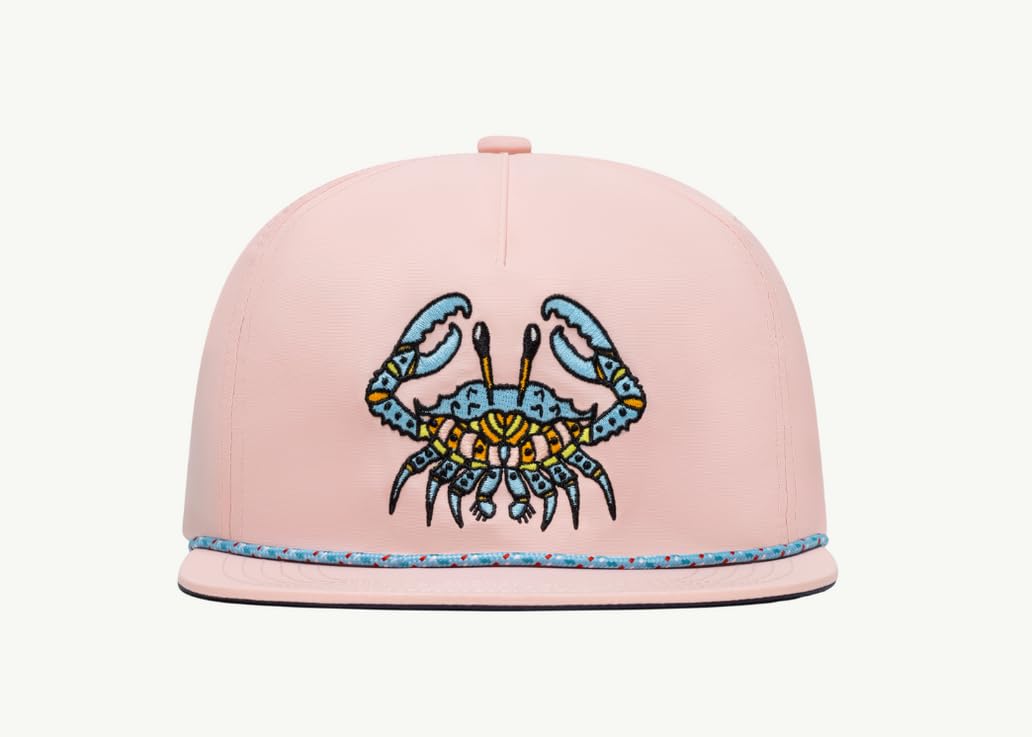 Bajío black underbrim reduces glare for clearer water visibility.