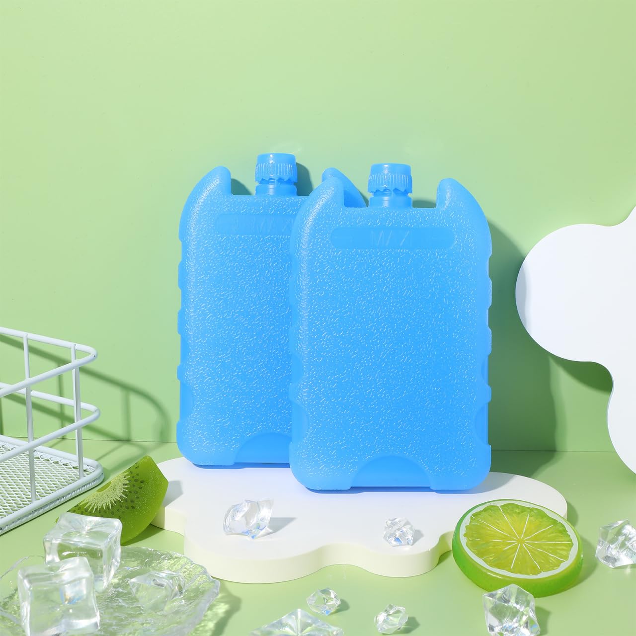 Balacoo home and outdoor cooling aid keeps beverages and snacks fresh.