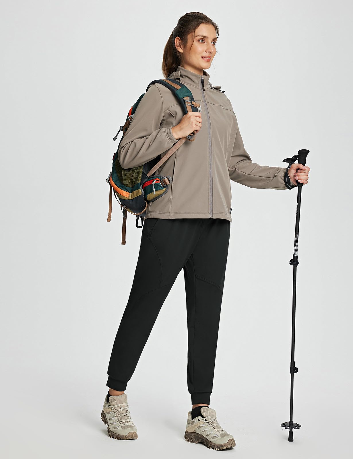 Baleaf fleece lined joggers zip pocket emphasizes secure storage for cards and keys