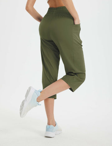 Baleaf capri pants with a zippered pocket keeps valuables safe during activities.