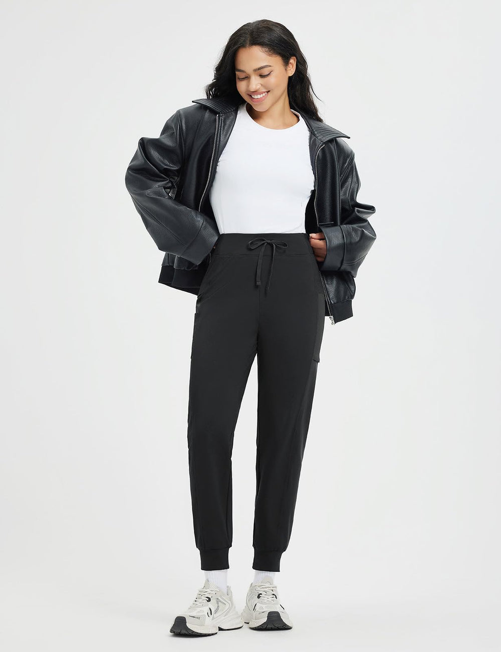Baleaf black ensemble look, versatile wear for travel in cold weather