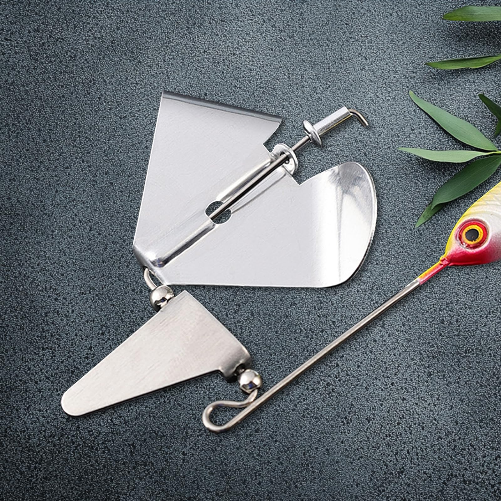 3D fish-eye design on Balifly Buzzbaits bass spinner bait