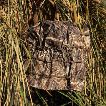 Banded Avery Outdoors cover uses water-resistant DWR fabric to shed moisture.