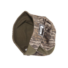 The Banded Hailstone Beanie in camo close-fit is ideal for all-day outdoor activities.