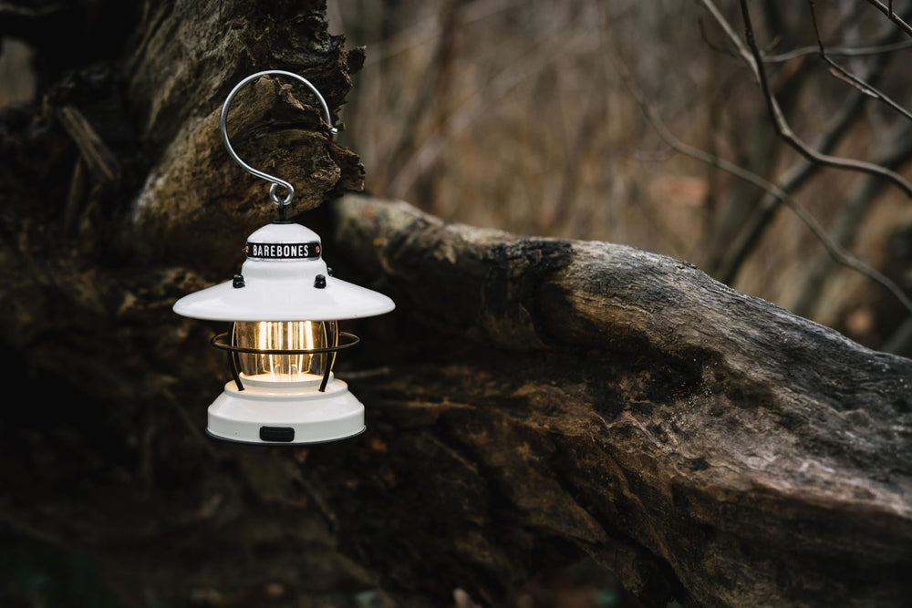 Barebones Edison Mini Lantern IPX4 weatherproof design withstands rain and splashes.