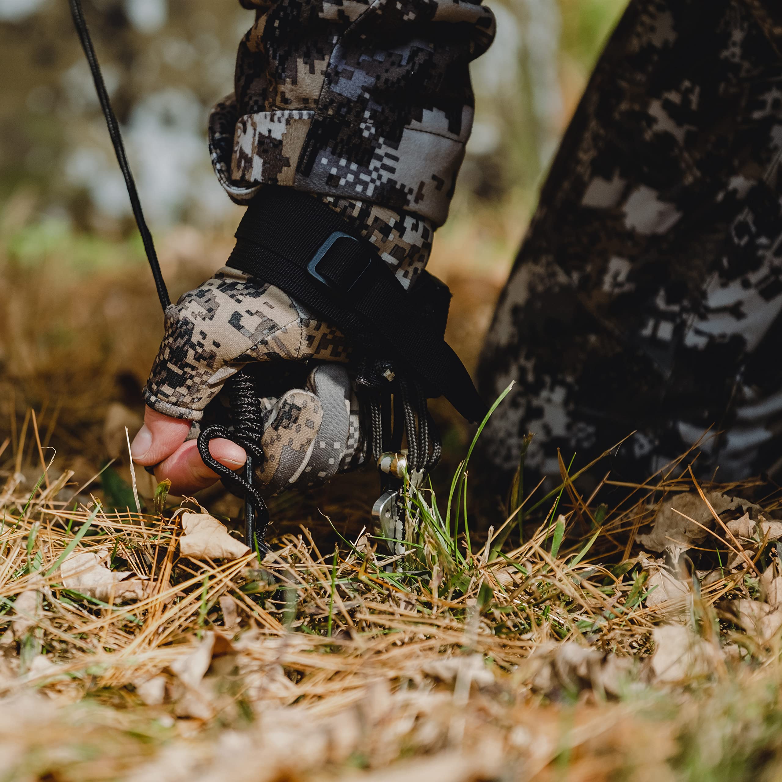 Barronett Blinds Big Mike water-resistant fabric keeps gear dry