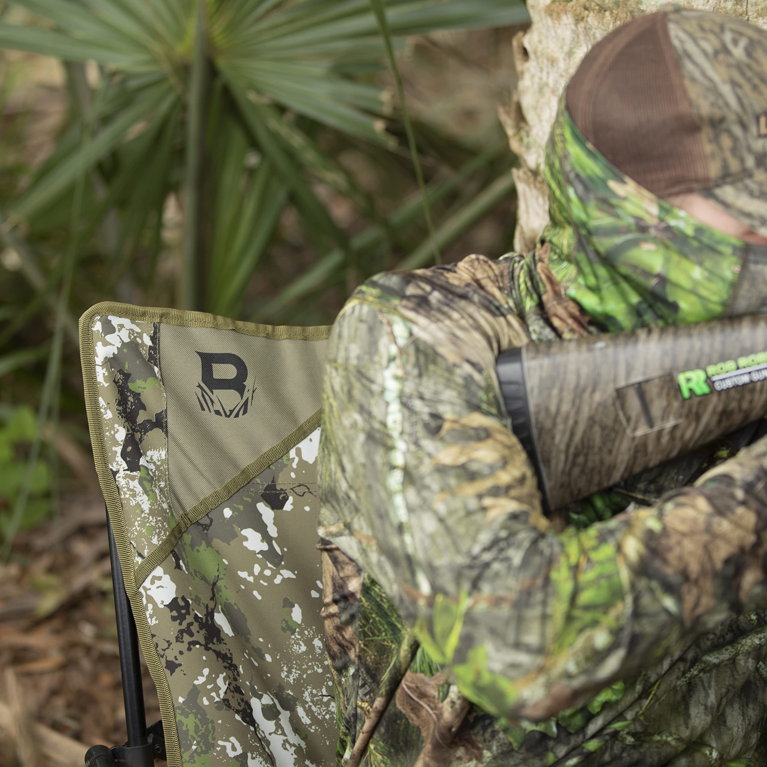 Barronett Blinds Ground Gobbler Chair integrated carry strap for quick moves.