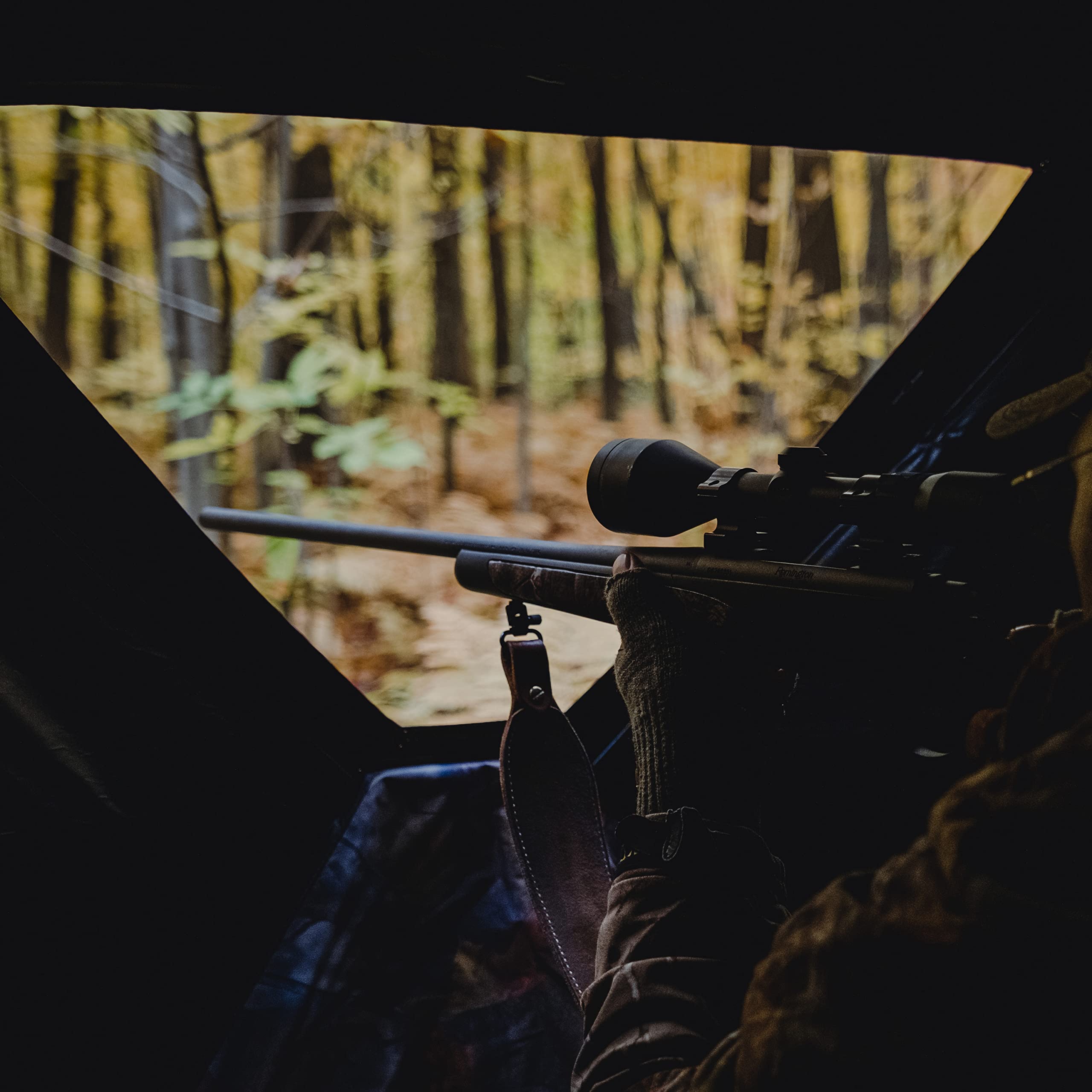 Bloodtrail Woodland pattern on the Road Runner RR200BT hunting blind.