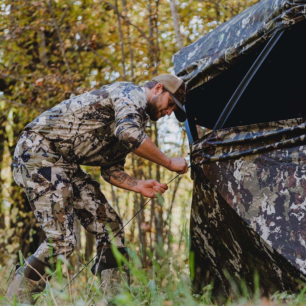 Barronett Blinds Wide Side 95 interior space offers ample elbow room for two hunters.