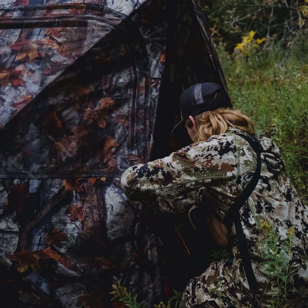 Barronett Grounder 350 durable 150D fabric supports rugged field use.