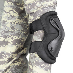 Barska CX-400 set in action during outdoor training