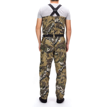 BASSDASH adjustable elastic suspenders optimize comfort during long hunts.