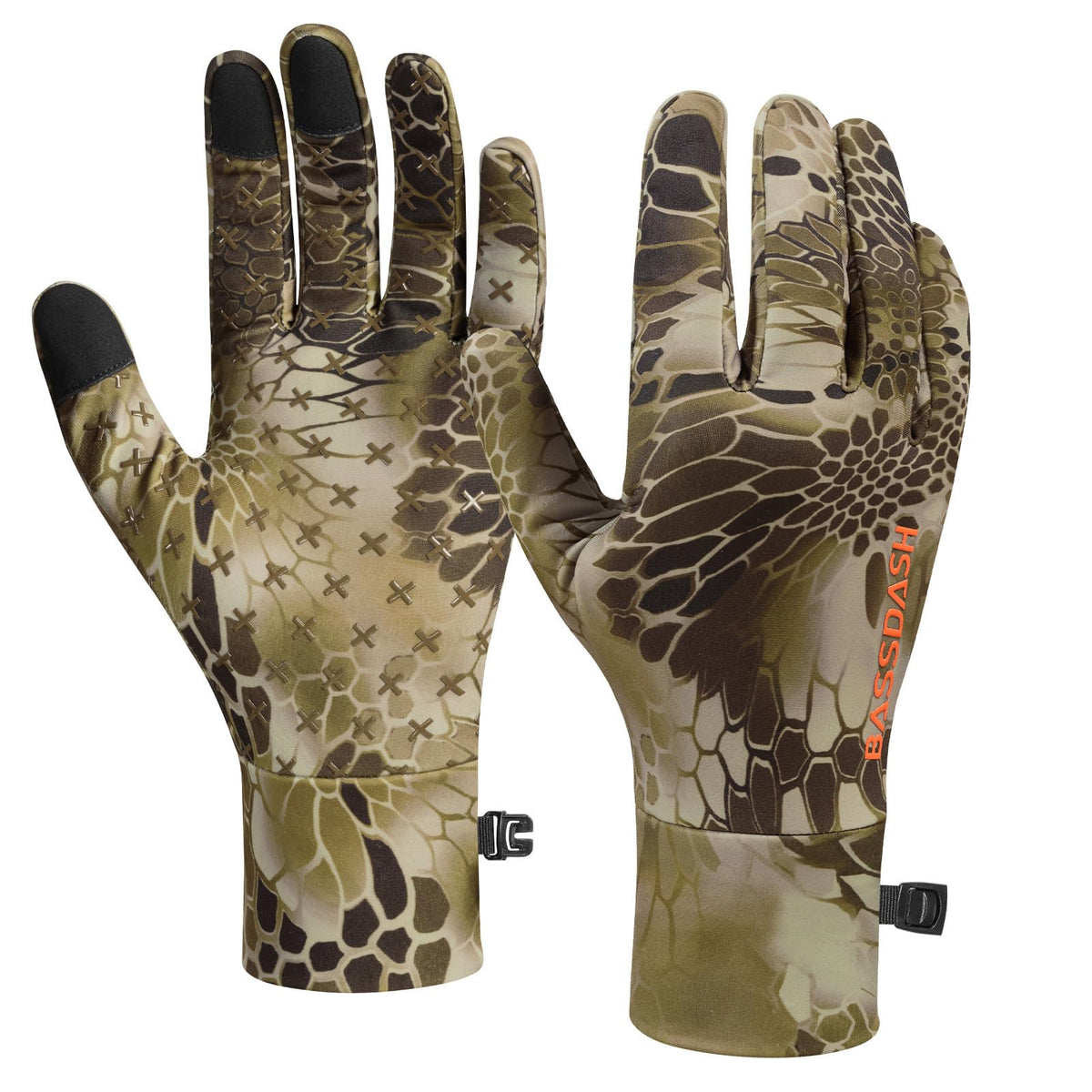 BASSDASH HG07 unisex fleece liner camouflage gloves provide warm, discreet protection for outdoor activities.