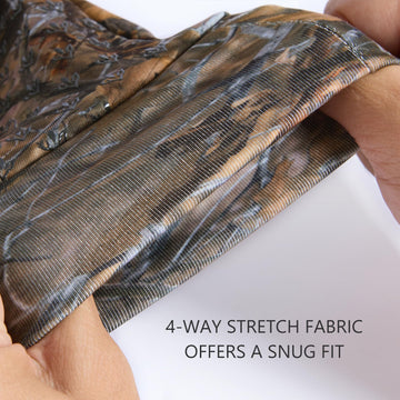 BASSDASH hunting gloves show anti-slip silicone grip for secure tool handling