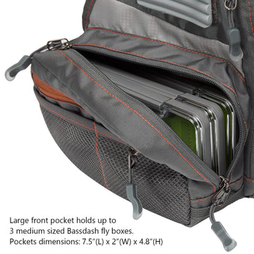 Back D-ring for net attachment and hydration pocket