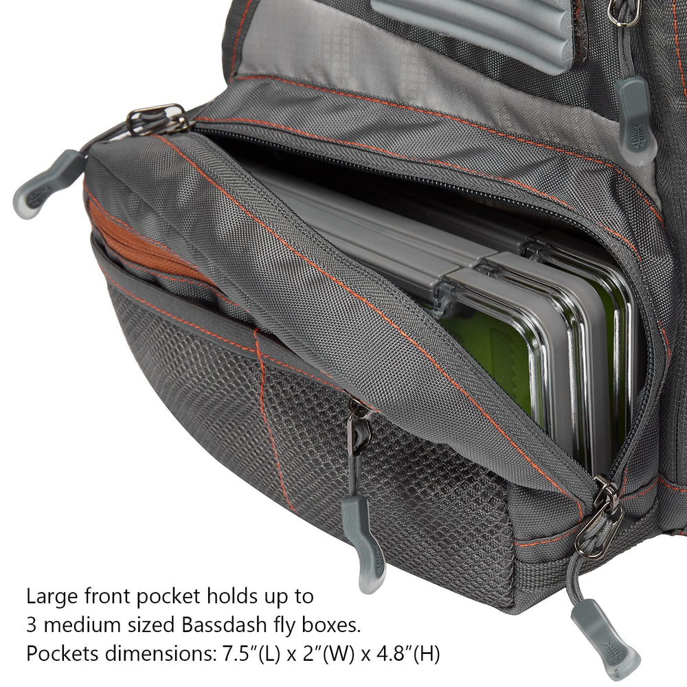 Back D-ring for net attachment and hydration pocket