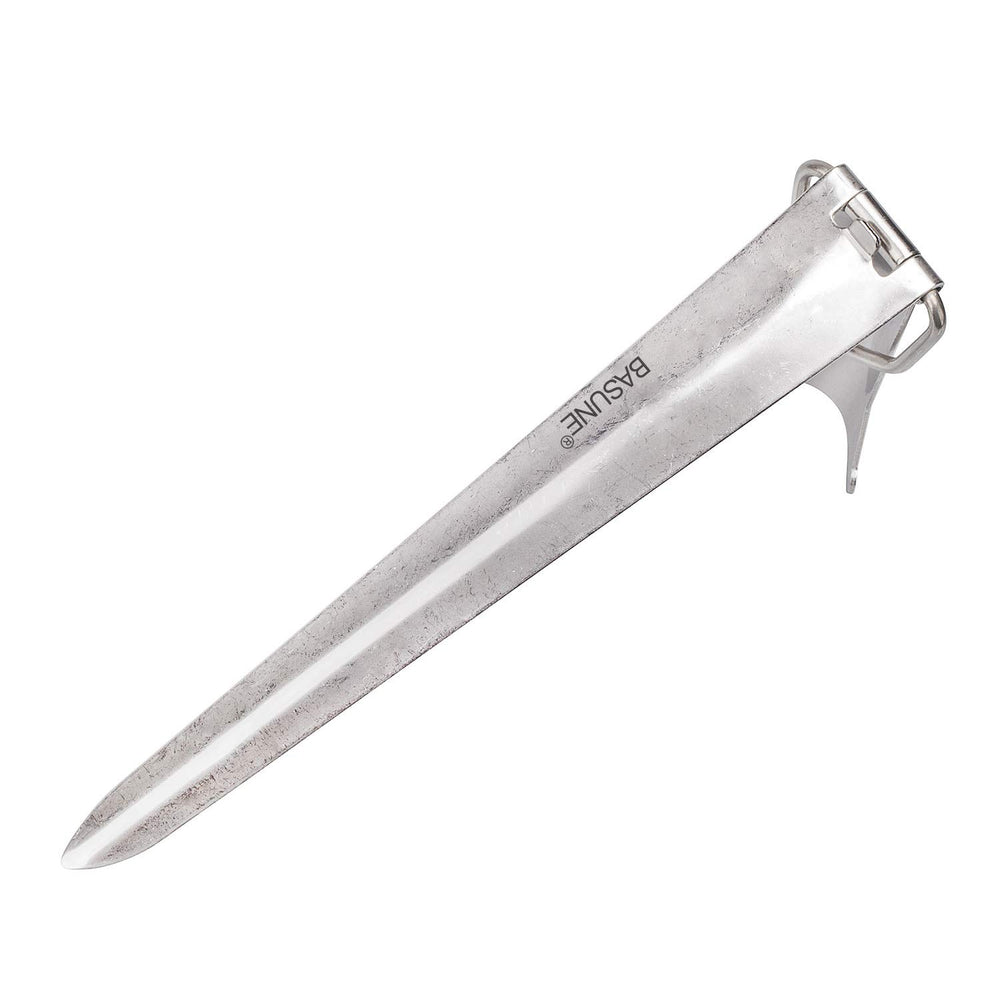 Close-up of BASUNE stainless steel rod holder spike
