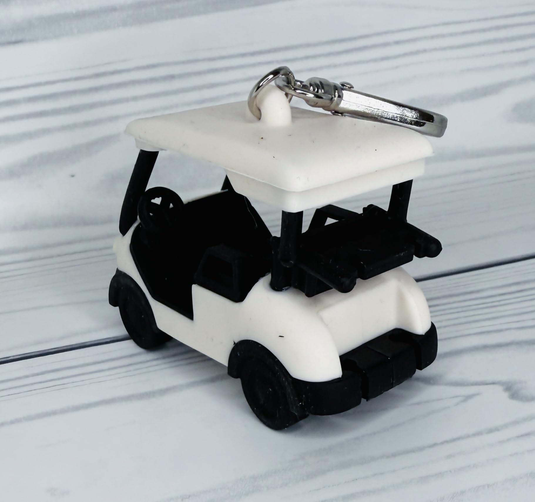 Bath and Body Works compact pocketbac holder clip-on design for easy access.